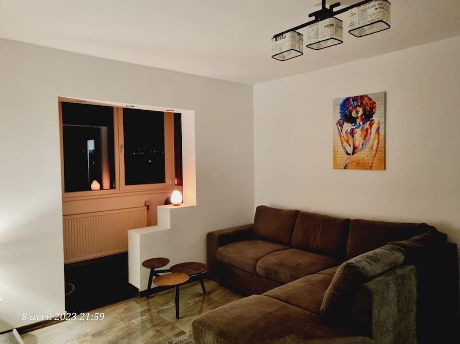 Le Nid D'Adam Apartment Zărneşti Exterior foto